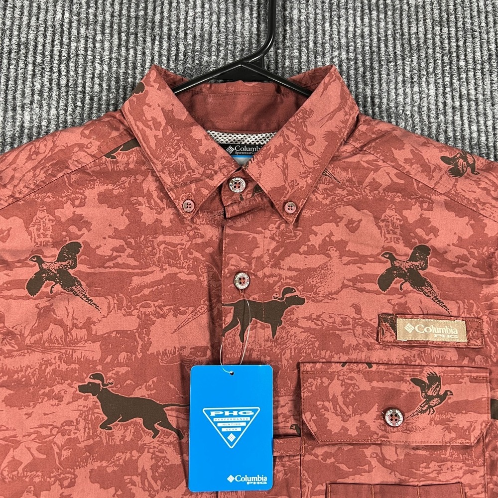Columbia PHG Shirt Mens Small Red Santa Dog Short Sleeve Button Down Outdoor New